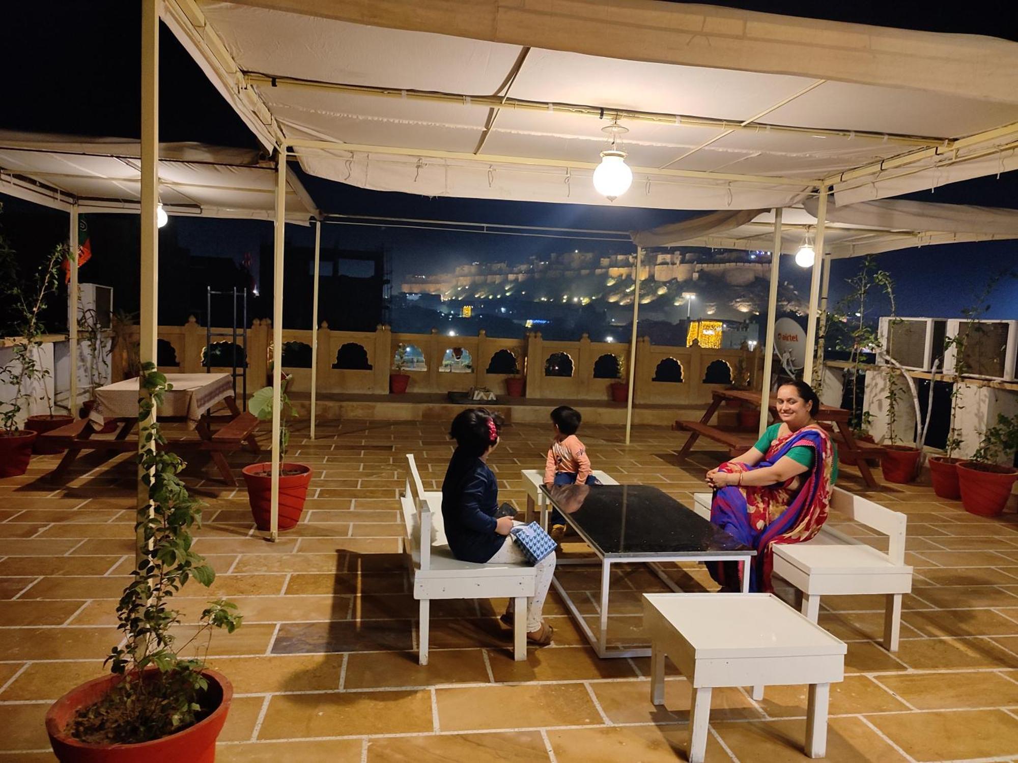 ג'איסלמר Kiran Apartment מראה חיצוני תמונה